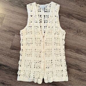 Style New York Vintage Cream Crochet Sleeveless Cardigan